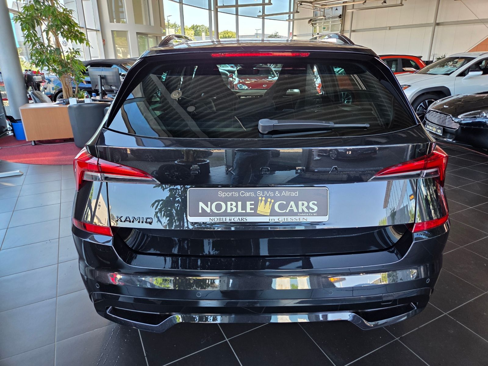 Fahrzeugabbildung SKODA KAMIQ  Monte Carlo PANO LED NAVI ALU