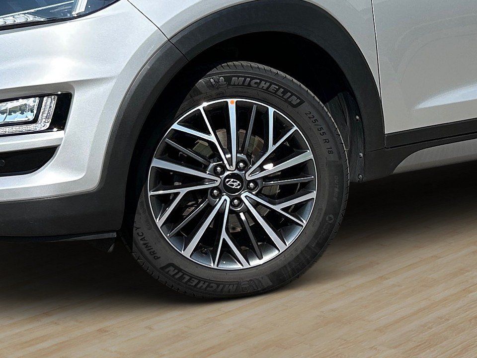 Fahrzeugabbildung Hyundai TUCSON 1.6 CRDi 2WD STYLE CARPLAY+360°+NAV+SHZ++