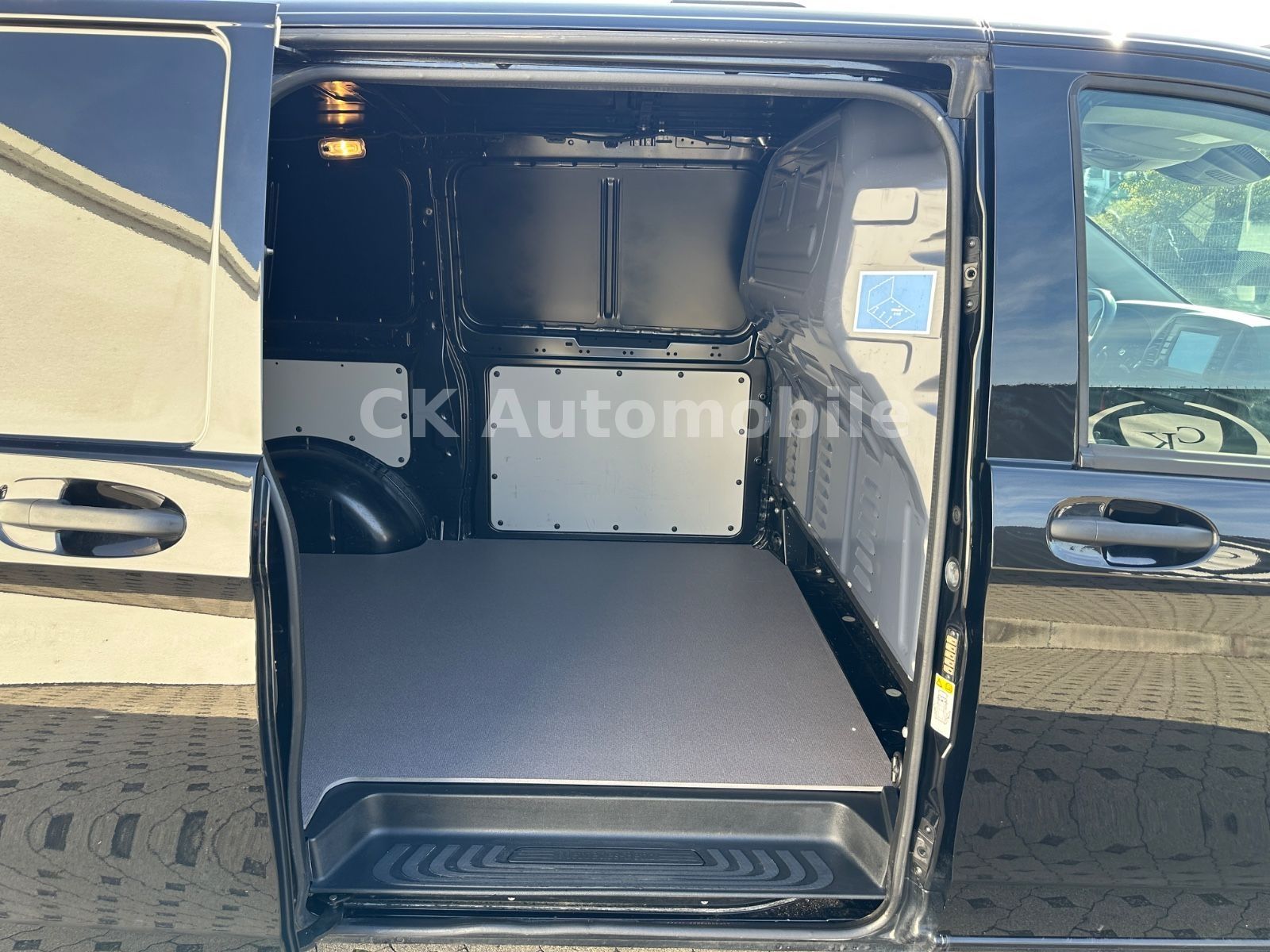 Fahrzeugabbildung Mercedes-Benz Vito Kasten 119CDI RWD lang PRO/Navi/LED/ACC/Kam