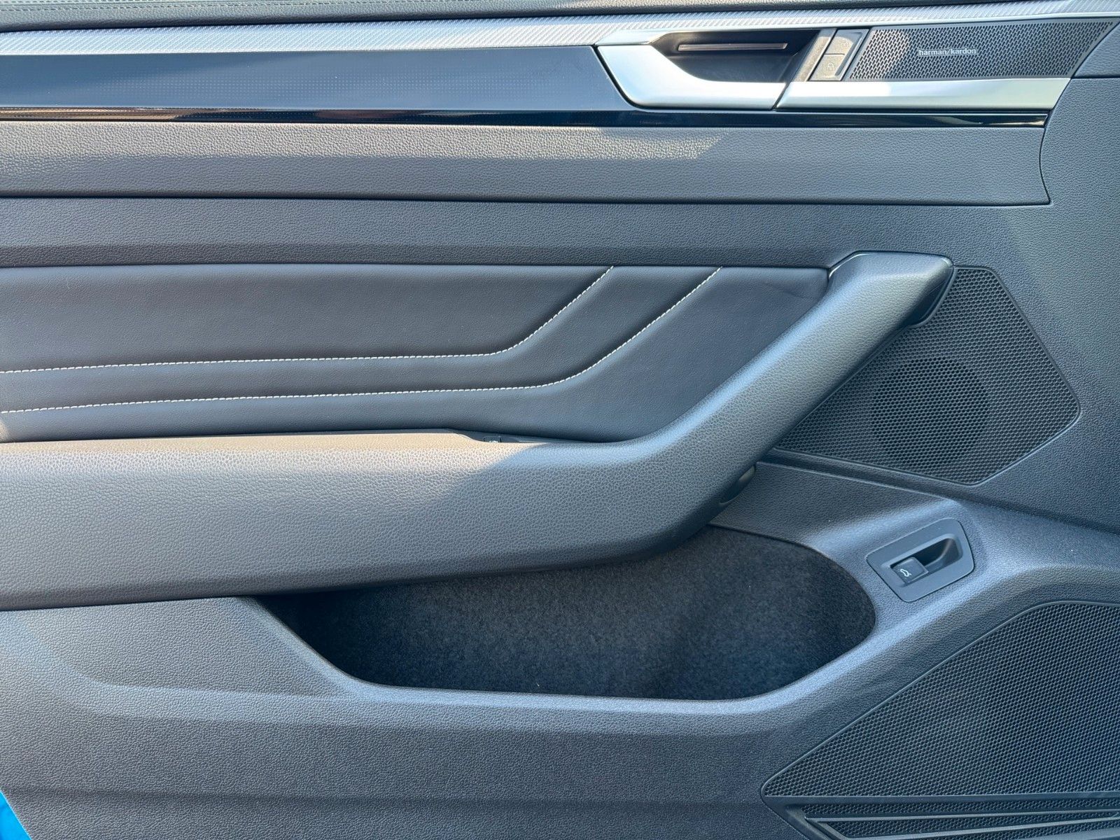 Fahrzeugabbildung Volkswagen Arteon Shooting Brake R-Line 2.0 TSI