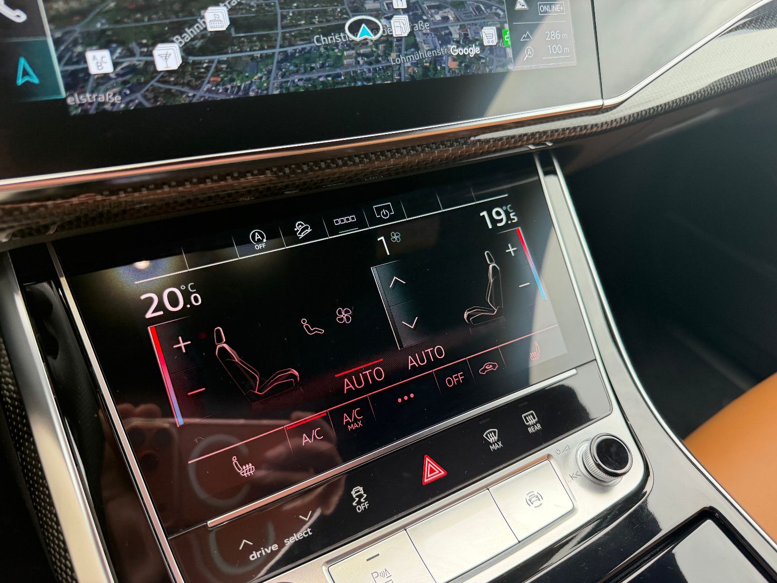 Fahrzeugabbildung Audi SQ8 4.0 TFSI quattro/EXCLUSIVE/ALCANTARA/BLACK