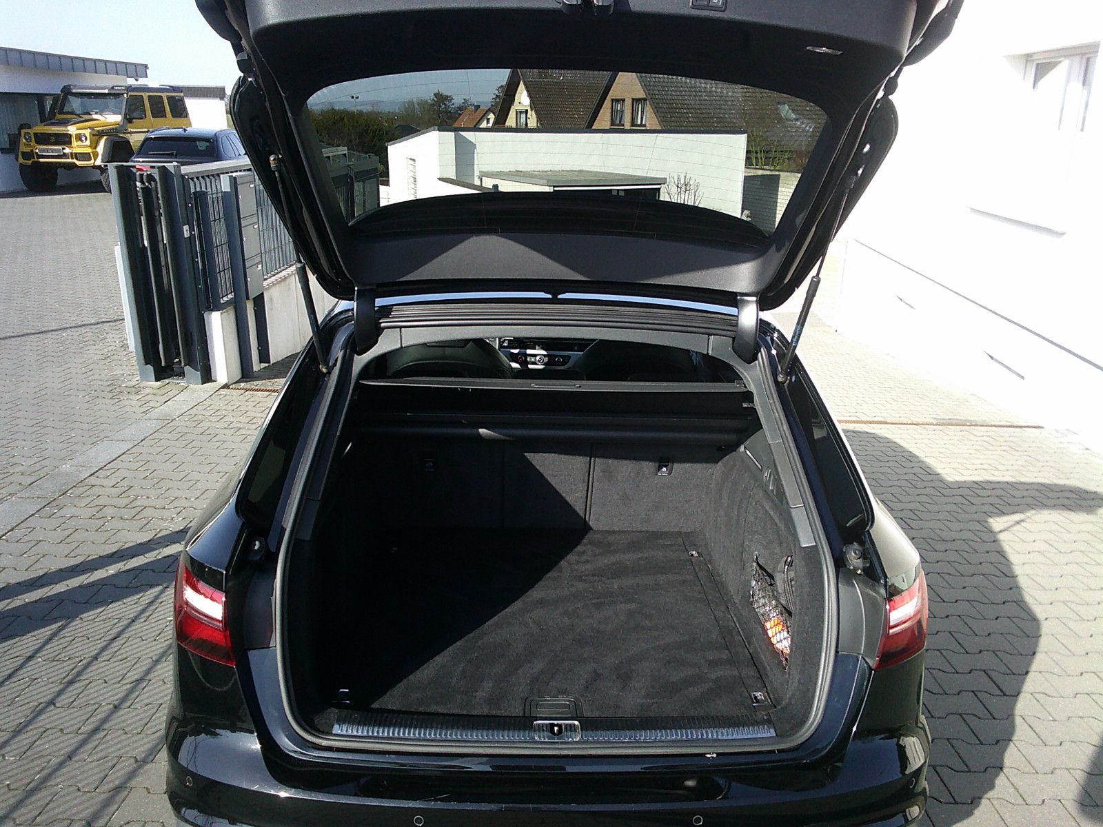 Fahrzeugabbildung Audi A4 Avant 40 TDI quattro S-Line