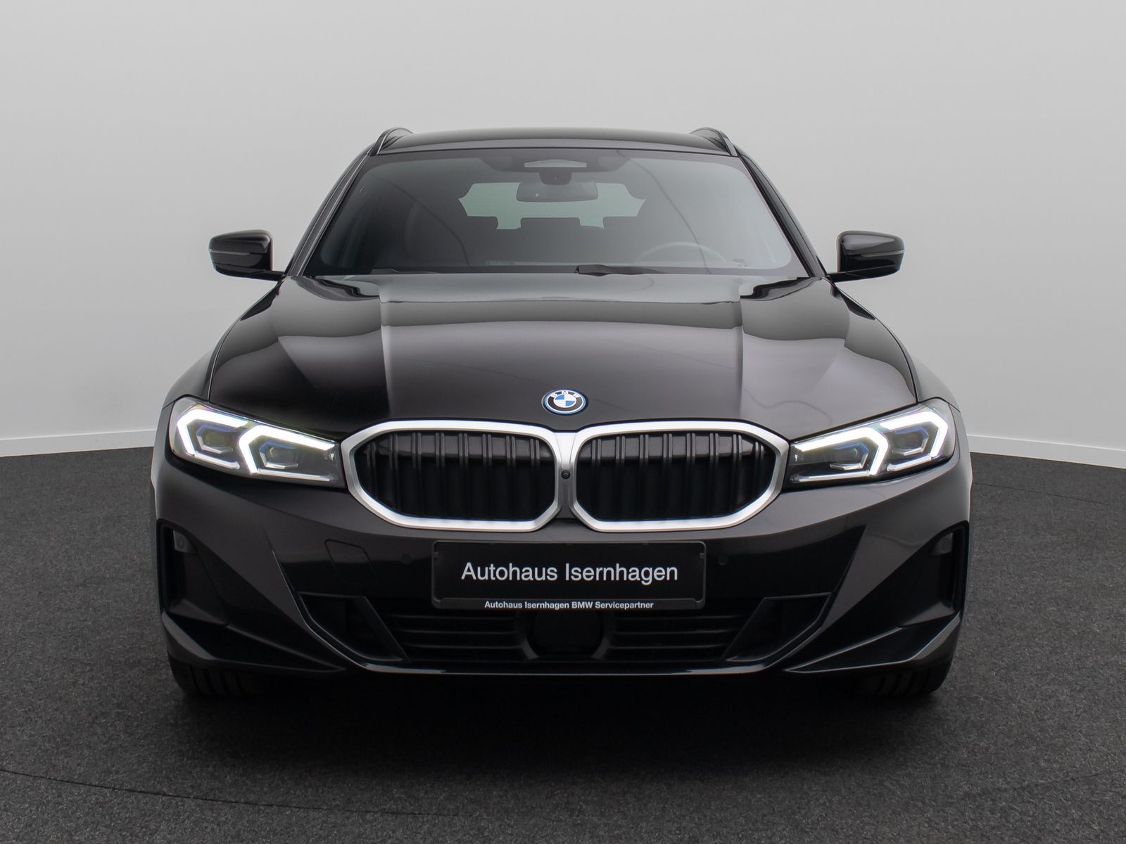 Fahrzeugabbildung BMW 330e 360&deg;HUD DAB HiFi Lnkrhzg ACC Komfort Sport