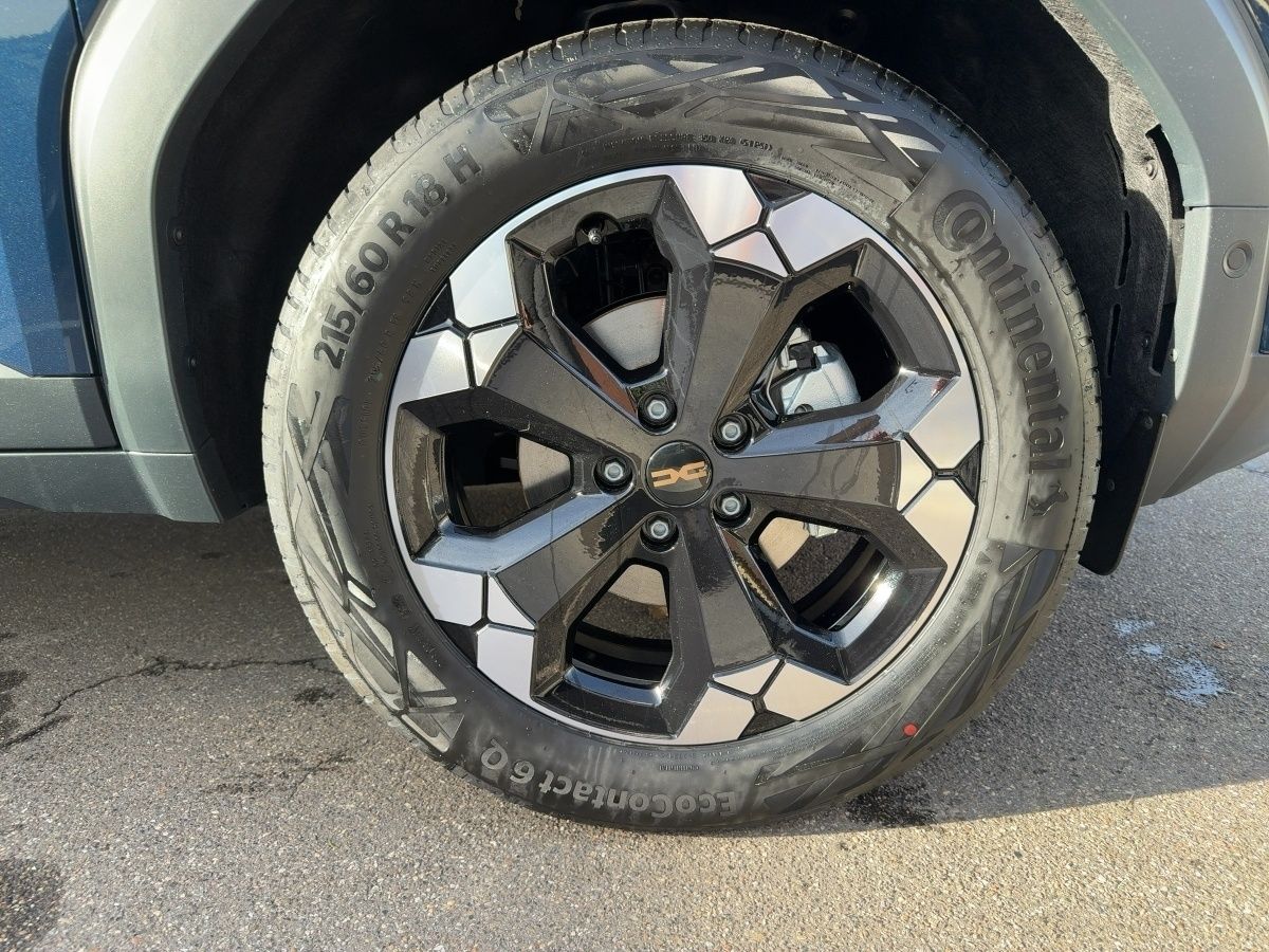 Fahrzeugabbildung Dacia Bigster Extreme HYBRID 155 el. Heckkl. SHZ