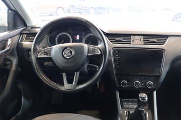 Skoda Octavia 2.0 TDI Style ACC+NAVI+TEILLEDER+PDC+ALU
