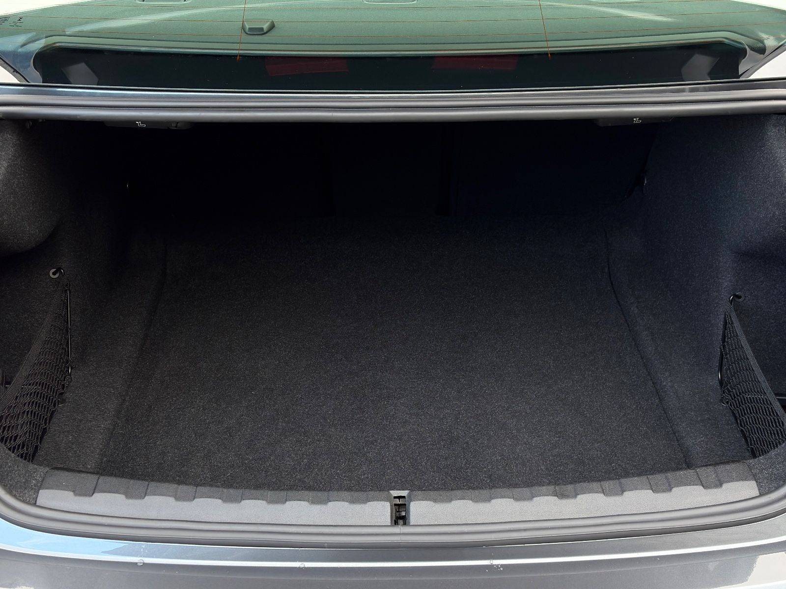 Fahrzeugabbildung BMW 320i Limo Sport Line 3Z-Klima Temp. LCProf. AHK