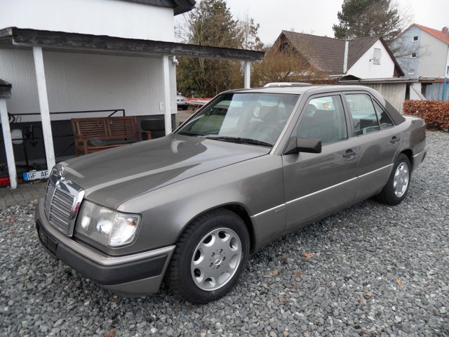 Mercedes-Benz W124 300 D Sportline, Schalter , Leder, SHD