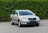 Skoda Octavia 1.6 Combi Ambiente/AHK/SHZ/PDC/ - Skoda Octavia aus 2006: Ambiente
