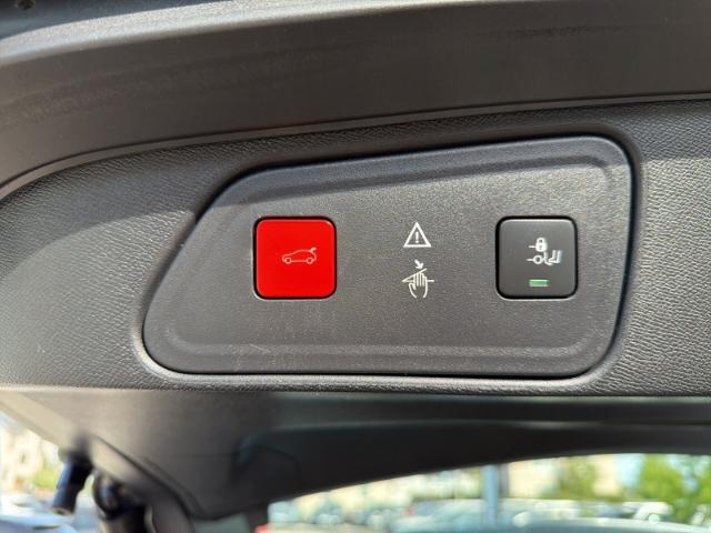 Peugeot 3008 Allure Rückfahrk. Massage Focal Sounds. Sit