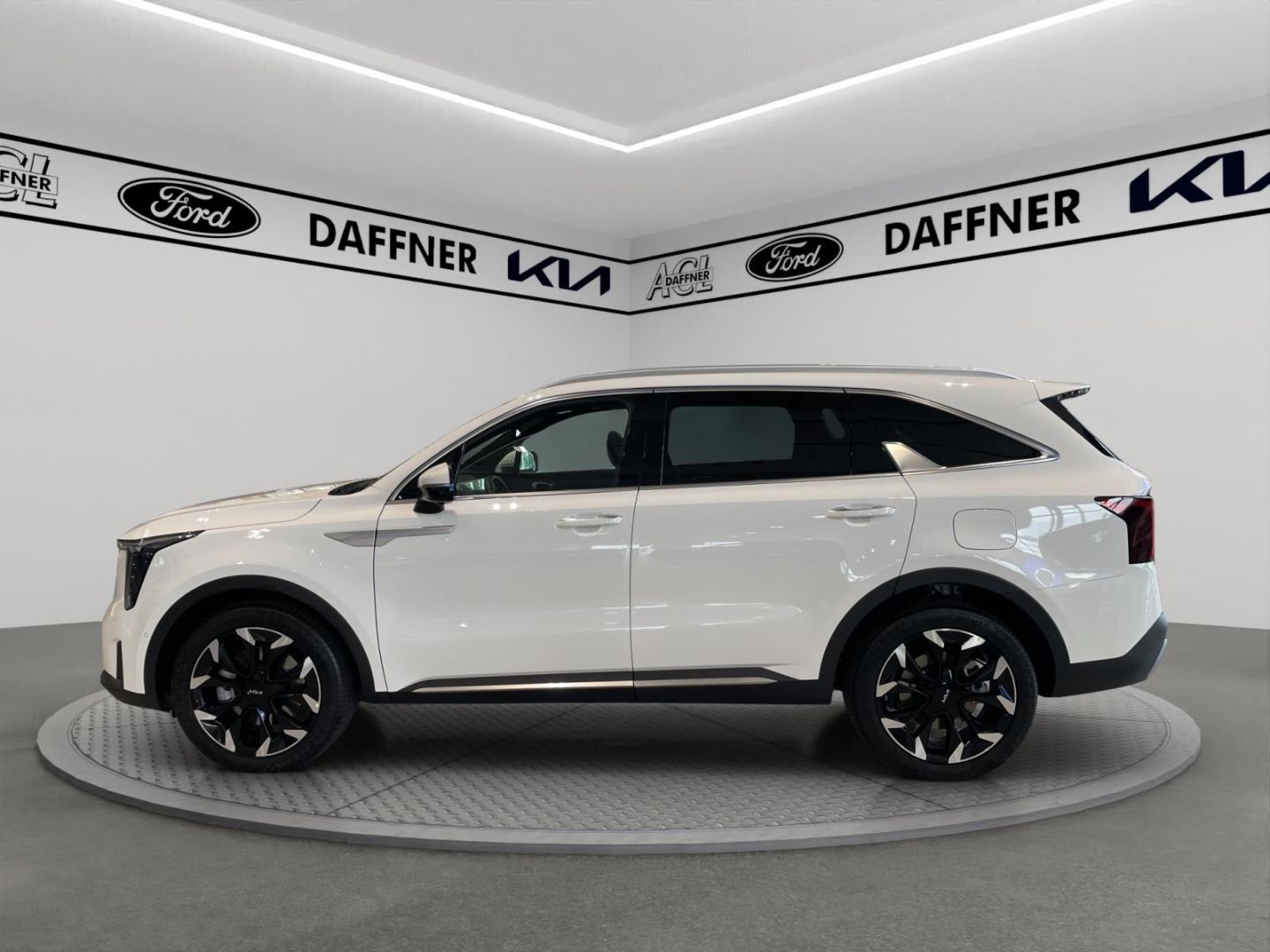 Fahrzeugabbildung Kia Sorento Platinum 4WD HUD Niveau Navi Leder