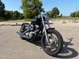 Harley-Davidson Street Bob (FXDB) - Top Zustand wenige Kilometer