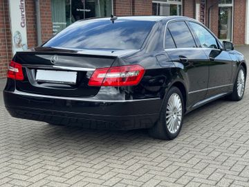 Mercedes E 250 - 6