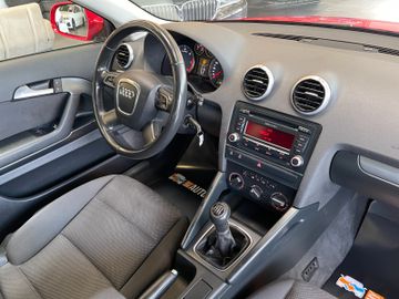Audi A3 2.0 TDI Attraction*TÜV1226*Klima*Schiebedach