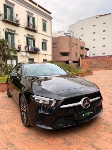 MERCEDES-BENZ Mercedes-benz A 180 d Automatic Business