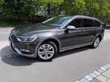 Volkswagen Passat  Alltrack  4Motion/LEDER/PANOR/ACC/AHK - VW Passat Alltrack Gebrauchtwagen