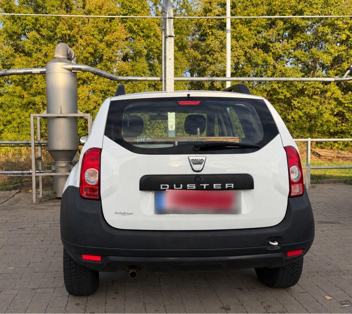Dacia Duster 2012 — interior