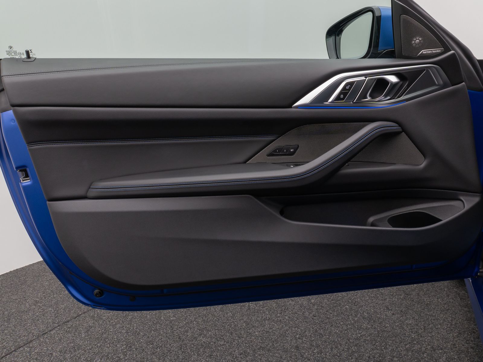 Fahrzeugabbildung BMW M440i xD Cabrio DAB Kamera HUD Individual 19Zoll