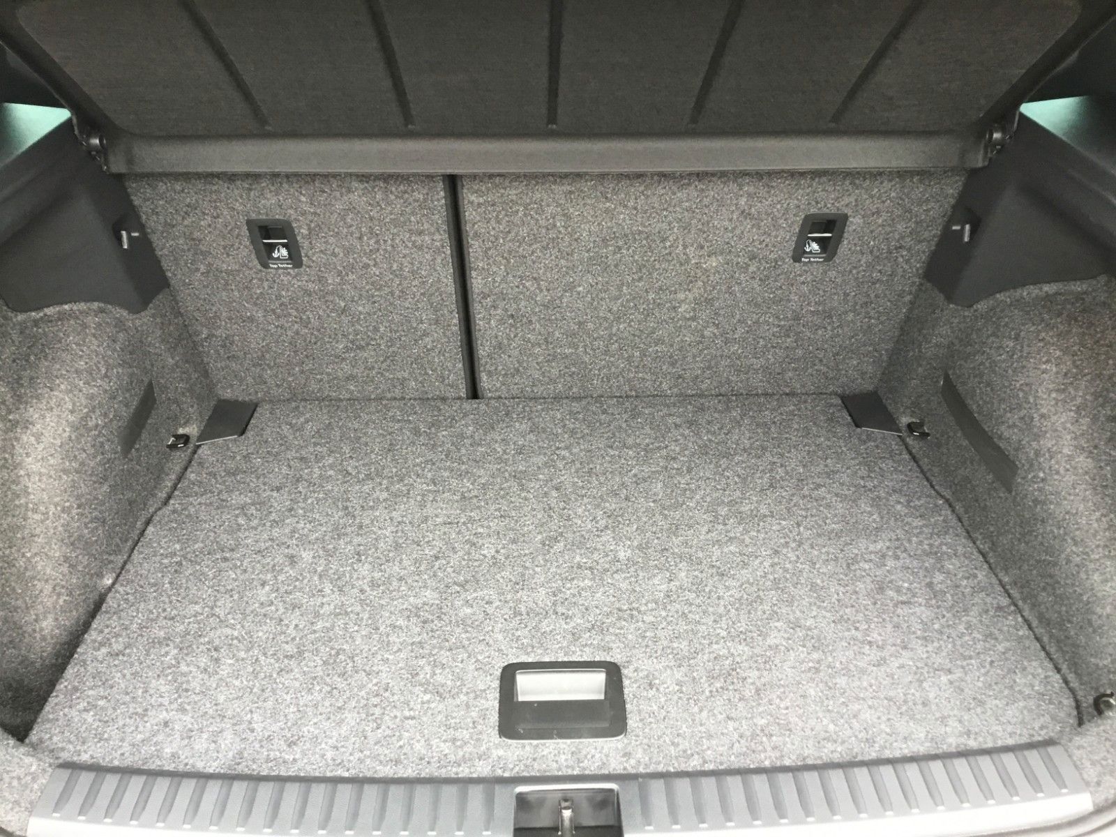 Fahrzeugabbildung SEAT Arona FR 1.5 TSI DSG+AHK+ACC+17"+Navi+Kamera