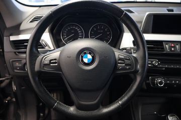 BMW X1 sDrive 18 i Klima PDC SommerWinterräder