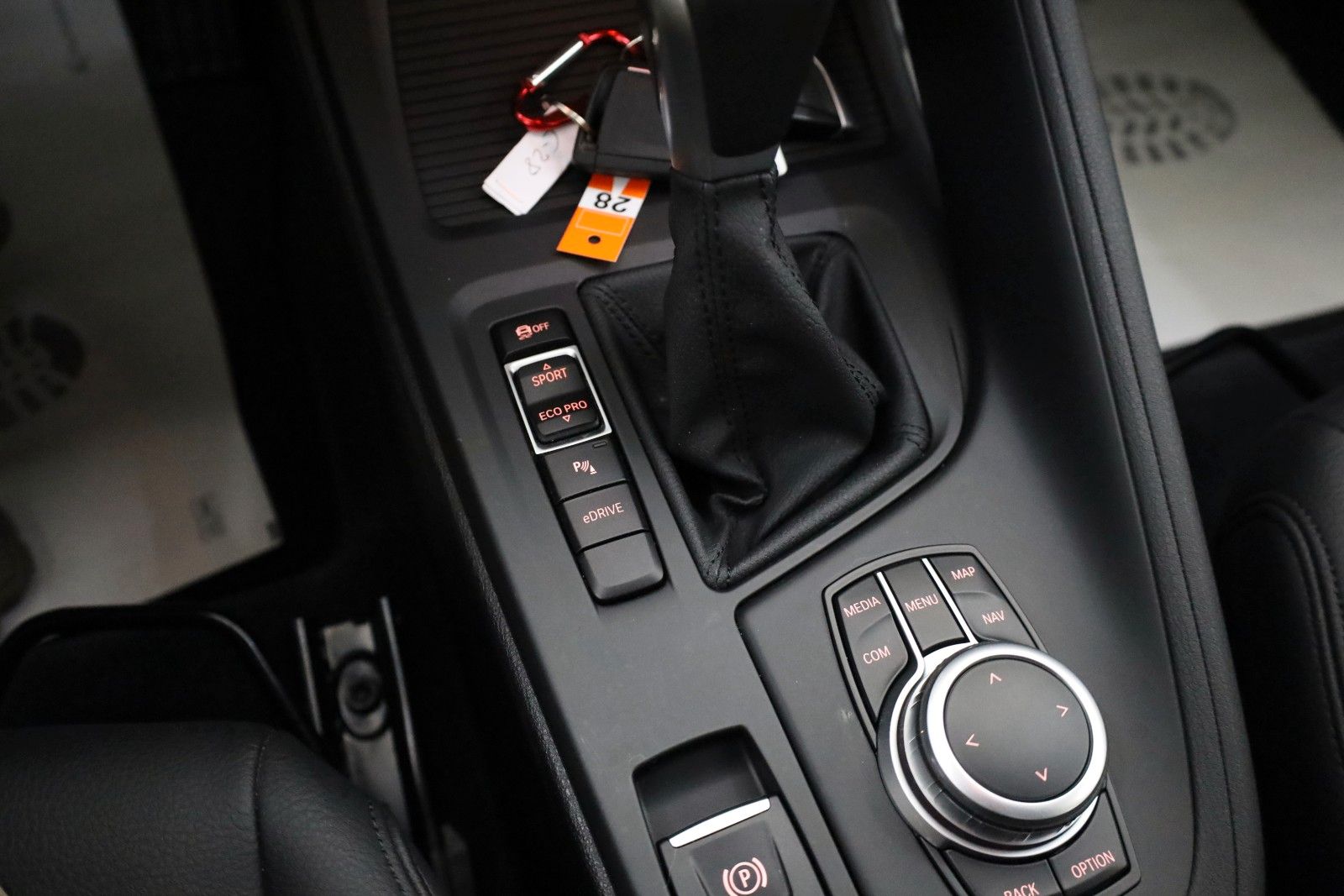 Fahrzeugabbildung BMW X1 xDrive 25e Advantage,Leder,Navi,HUD,Kamera,SH