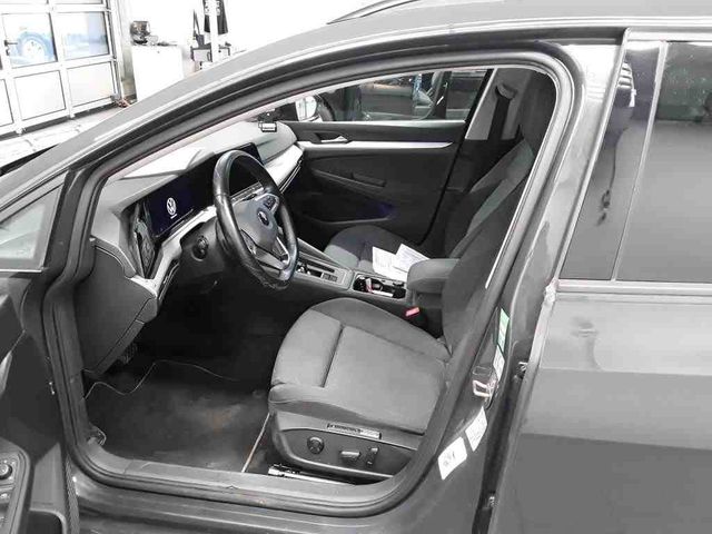 Golf VIII Variant 2.0 TDI LIFE LED+DCP+APP+NAVI+