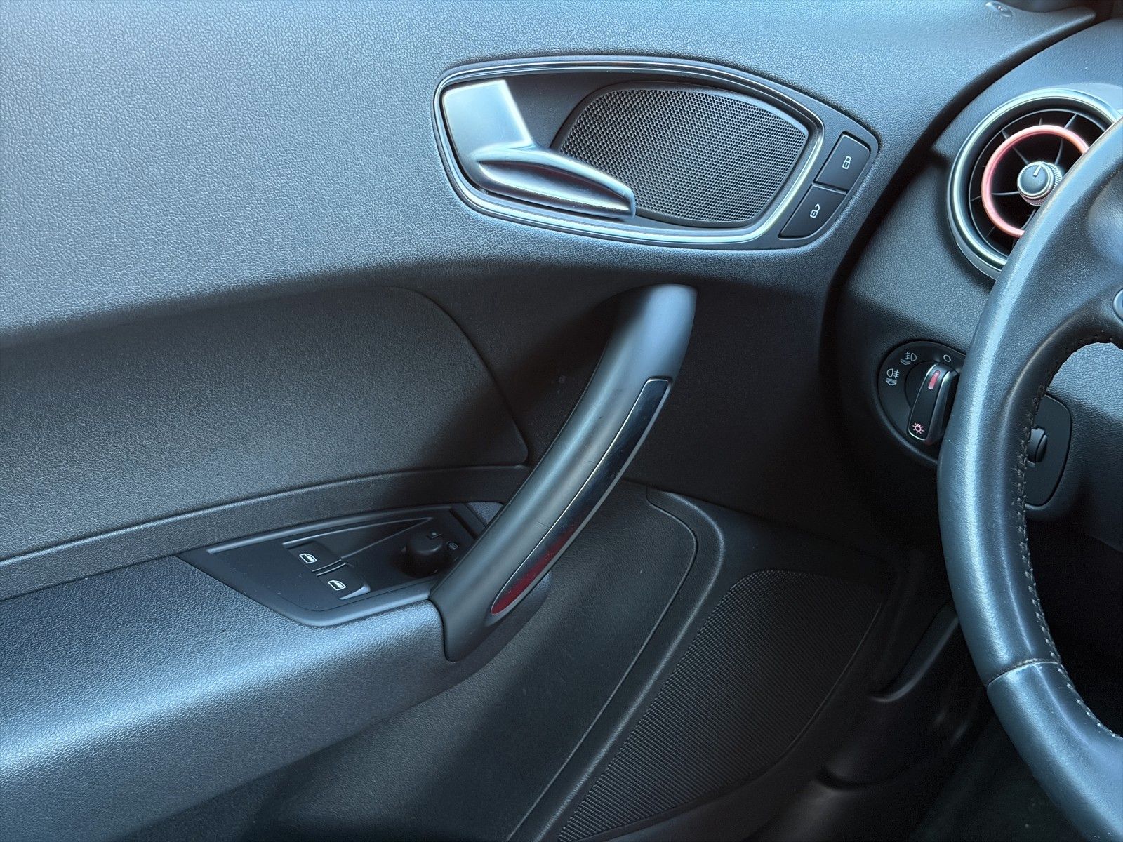 Fahrzeugabbildung Audi A1 Sportback S Line*SHZ*PDC*DAB