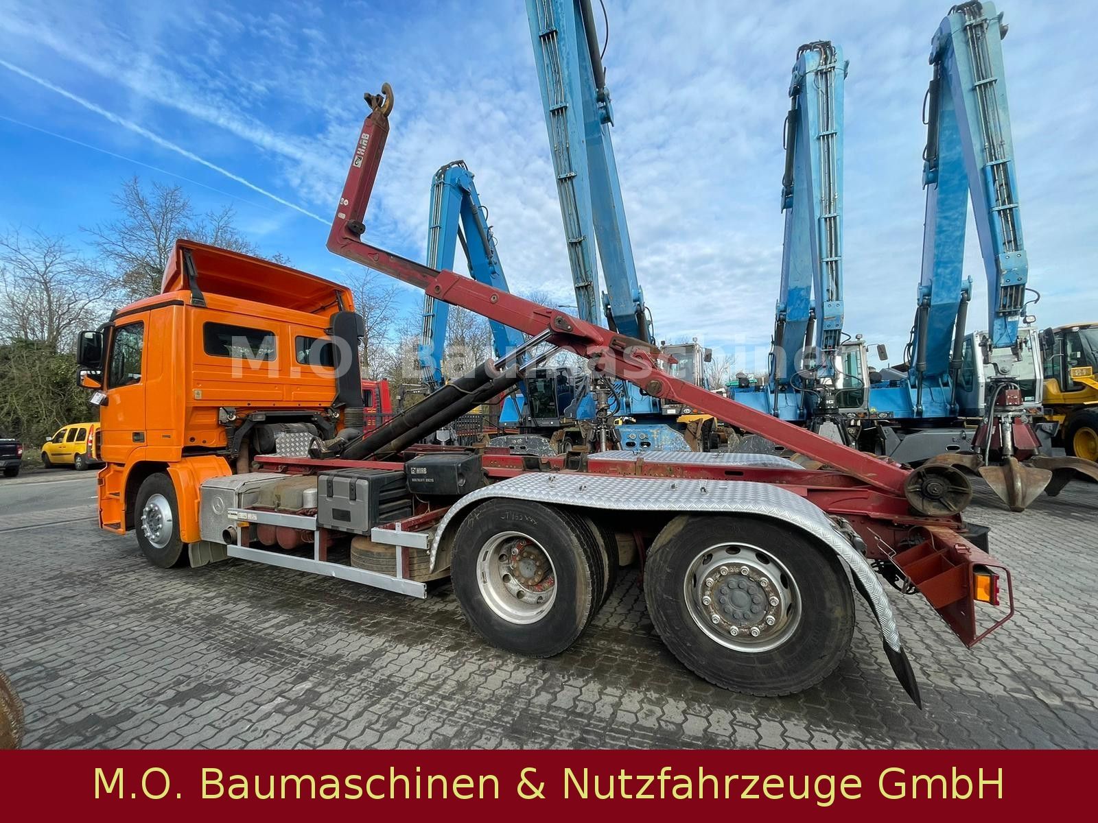 Fahrzeugabbildung Mercedes-Benz Actros 2544 / 6x2/