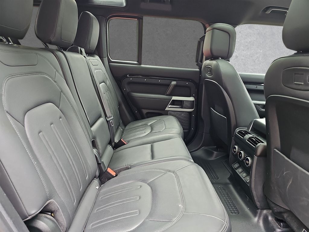 Land Rover Defender 110 P400 AWD HSE