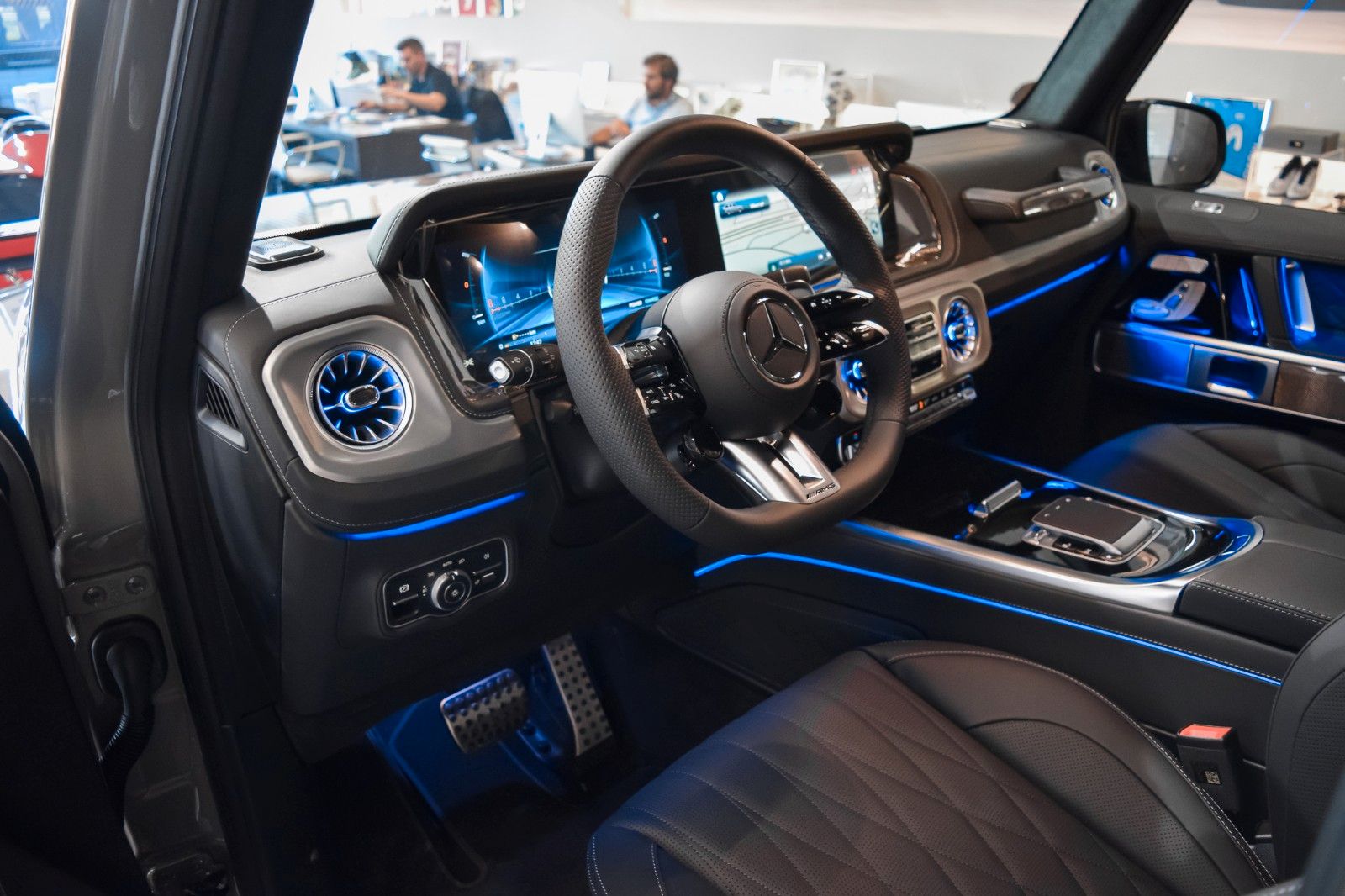 Mercedes-Benz G 63 AMG - A22 - NIGHT PACK II - KEYLESS-G -MY26 imagem 3