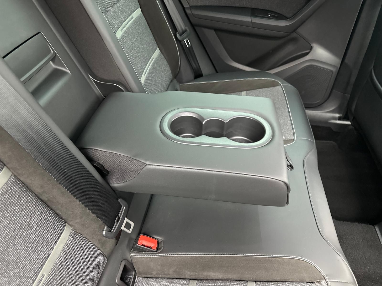 Fahrzeugabbildung SEAT ATECA 1.5TSI ANDROID/KAMERA/PDC/ACC/AHK/LED/NAVI
