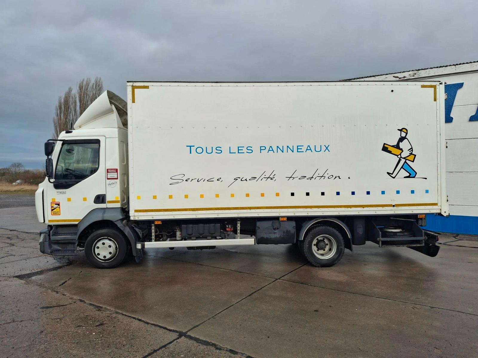 Renault D12-210 - MOTORHITZEPROBLEM