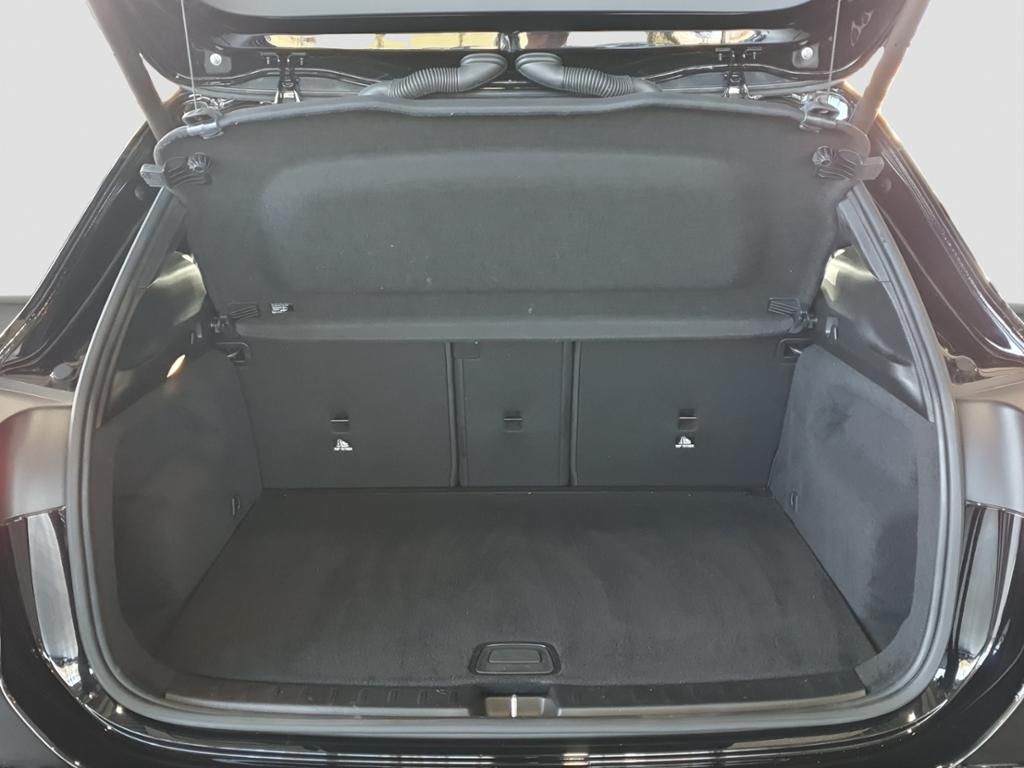 Fahrzeugabbildung Mercedes-Benz GLA 200 AMG*Night*LED*KeyLess*SpurH*ParkAss*RFK