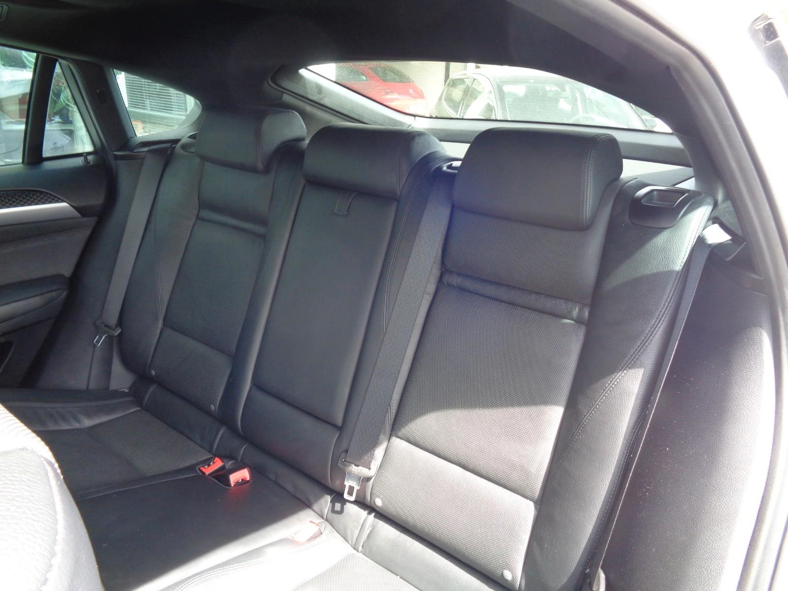 BMW X6 M50d 3.0 6 cyl. 381 ch BVA xDrive / M Sport / Affichage tête haute / Caméra 360° / Sièges ventilés