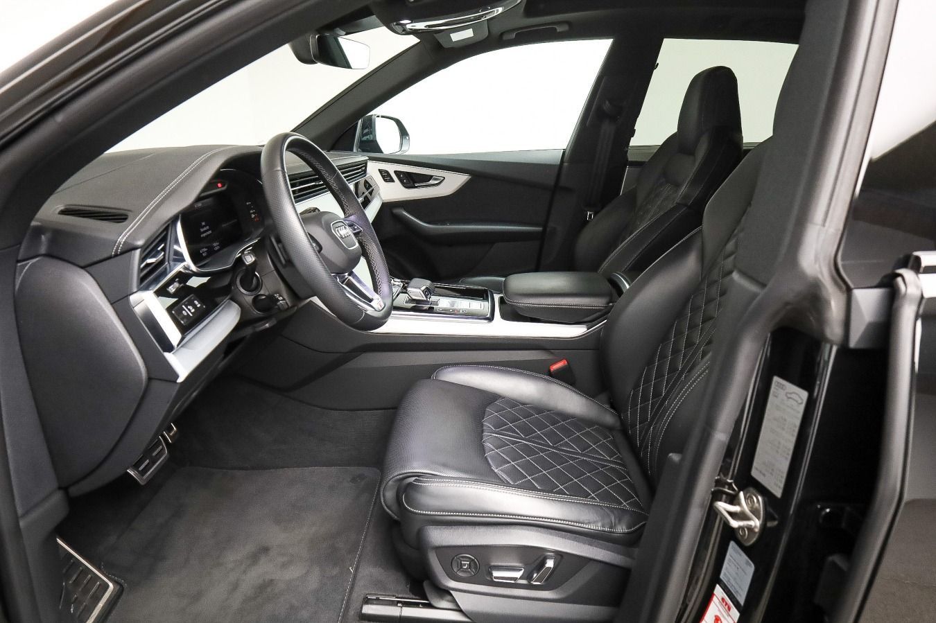 Audi SQ8 - Bild 8