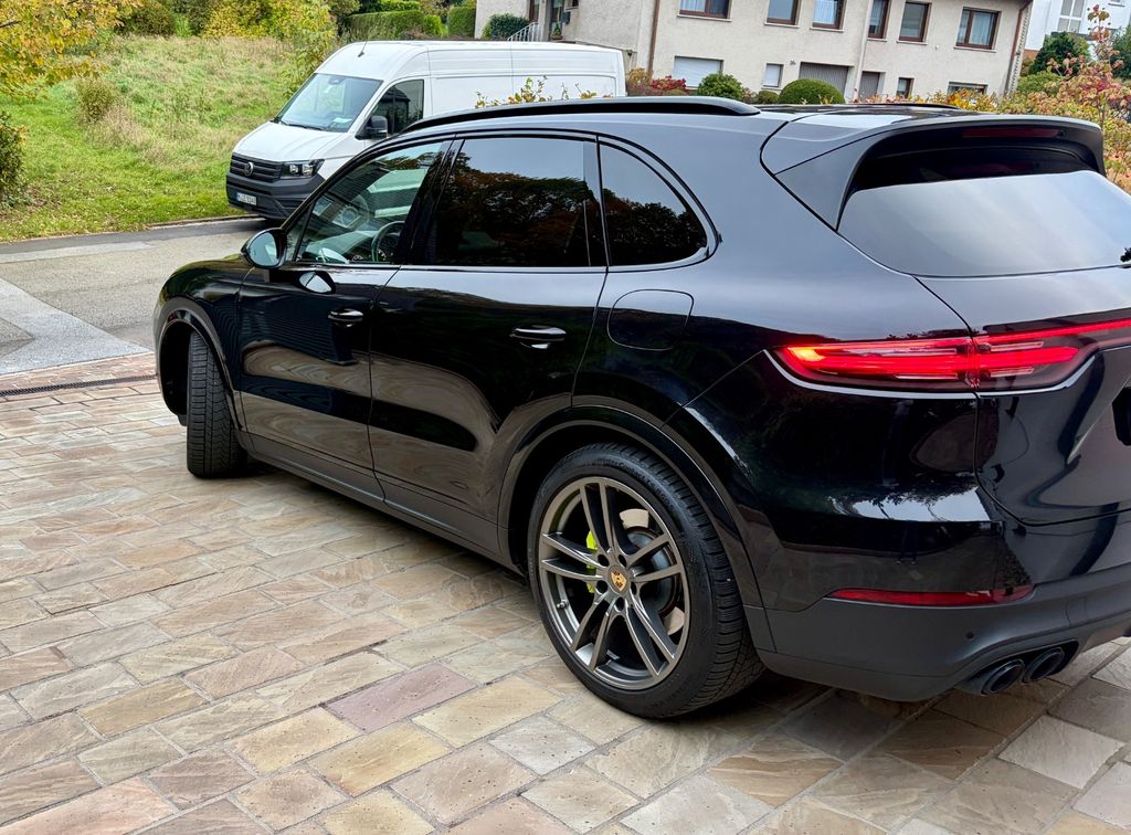 PORSCHE Cayenne 2022