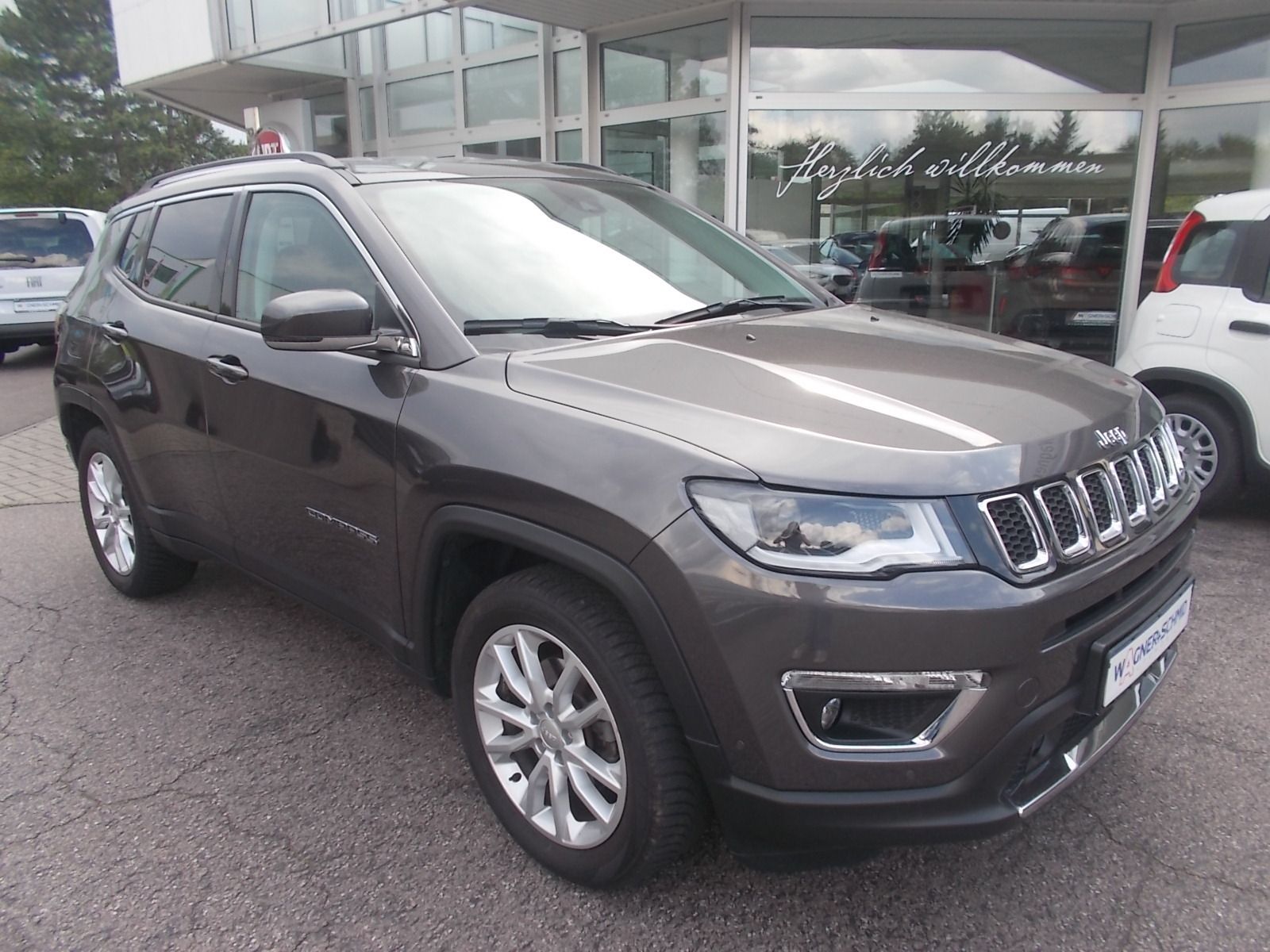 Fahrzeugabbildung Jeep Compass Limited 1.3 MultiAir FWD