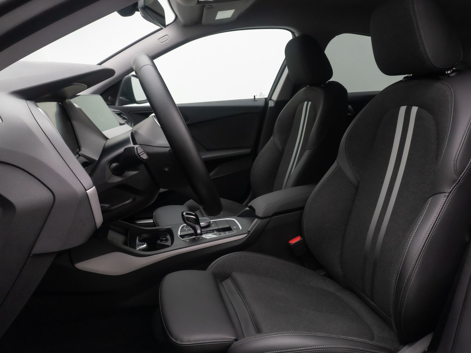 Fahrzeugabbildung BMW 218 Gran Coup&eacute; HUD DAB H/K Komfort Sport Leder
