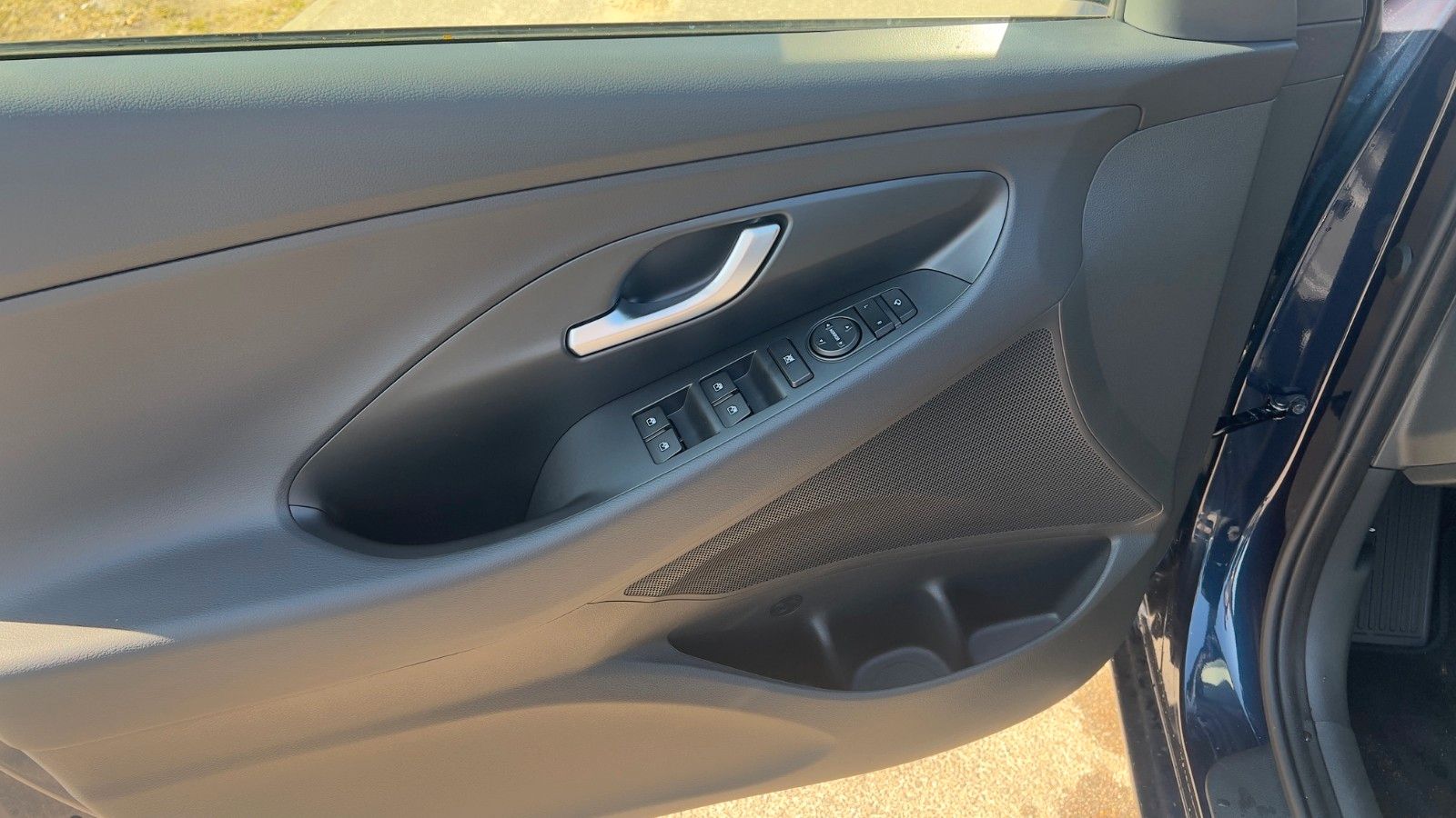 Fahrzeugabbildung Hyundai i30 1.0 T-GDI Advantage *Navi*CarPlay*RFK*LED*