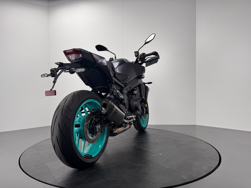 Fahrzeugabbildung Yamaha MT-09 *AKRAPOVIC *NEUWERTIG