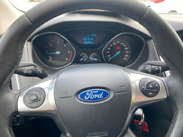 Bild 16 Ford Focus Turnier 1,6TDCi*AHK*TÜV*KLIMAAUTO*WSS-HZ