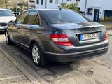 Mercedes-Benz C 180 CGI BlueEFFICIENCY ELEGANCE Autom. ELE... - Mercedes-Benz C 180: Blueefficiency