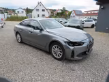 BMW i4 Gran Coupe 35 eDrive alle Airbag zu - BMW i4 Unfallwagen