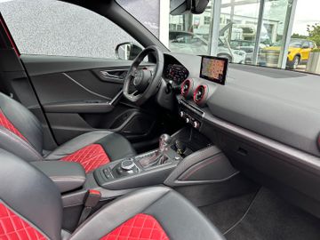 Fahrzeugabbildung Audi SQ2 2.0 TFSI quattro ACC Pano 19" Raute