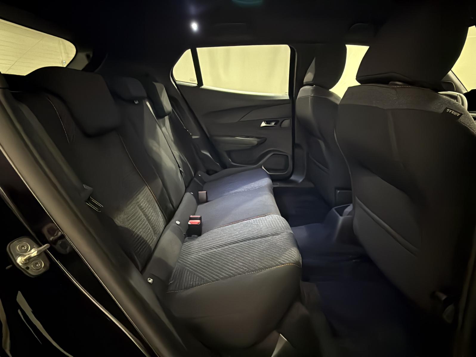 Peugeot 2008 Hyb.145 Business Autom.|PDC|KAMERA|NAVI|SHZ
