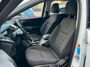 Ford Kuga - 9