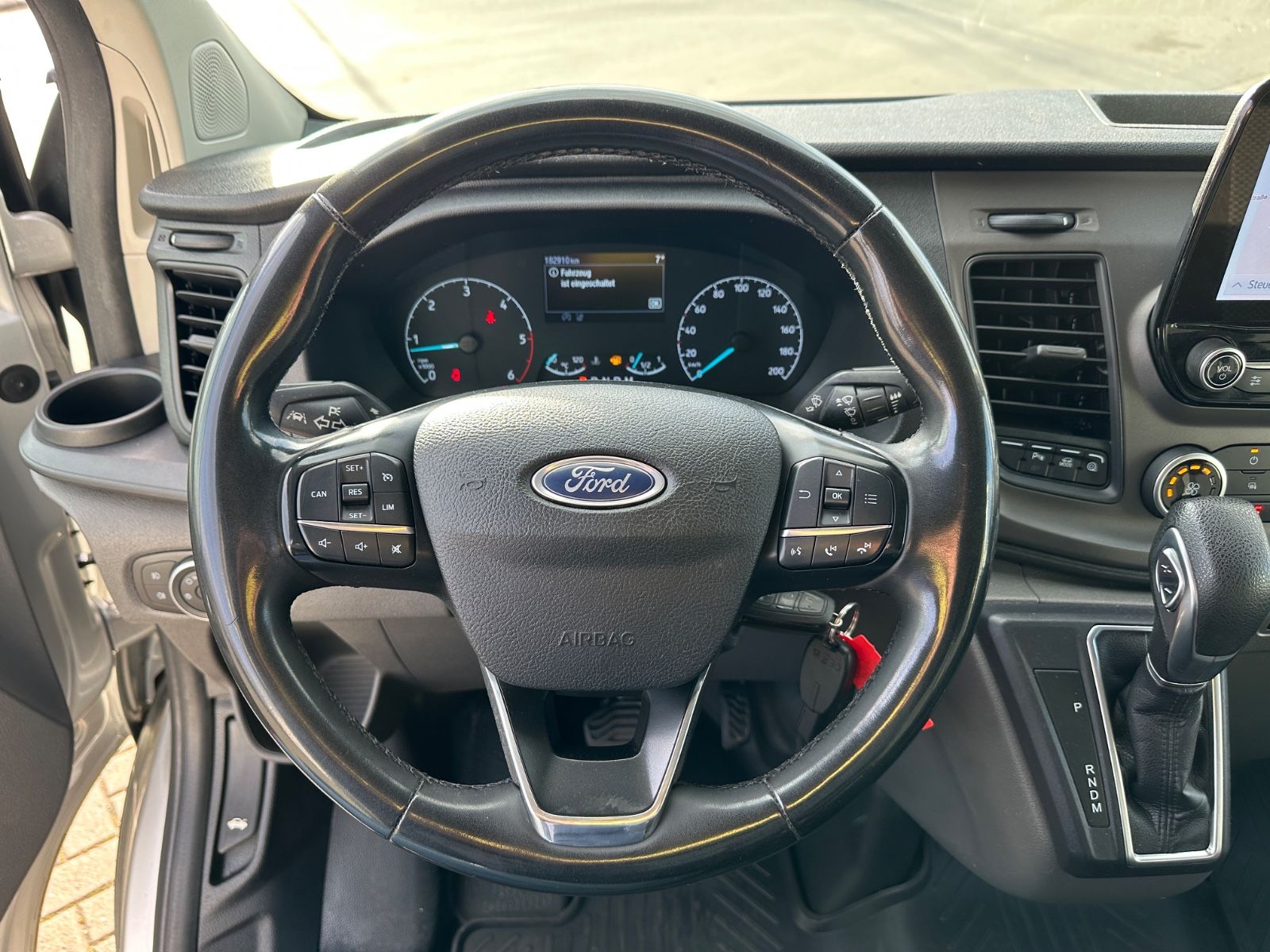 Fahrzeugabbildung Ford Transit Custom Kasten 300 Autom./Navi/Kamera/AHK