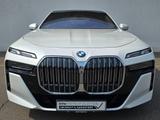 BMW 740d xDrive M Sportpaket Standhzg SkyLounge 21"