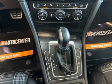 Volkswagen Golf *1.HAND*PANO*STHZ*AHK*ACC*NAV*2-ZONEN*