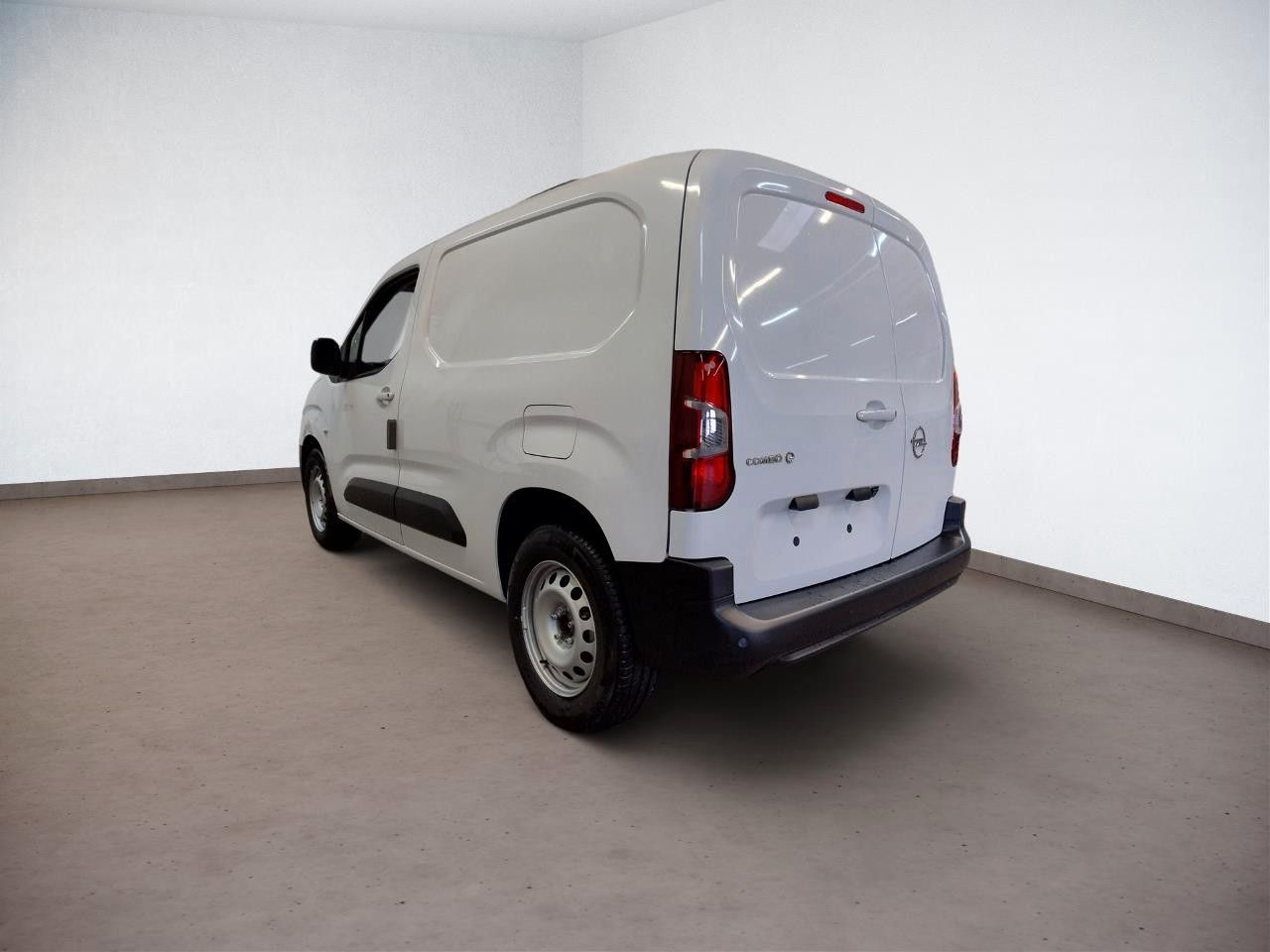 Fahrzeugabbildung Opel Combo-e Cargo 7,4KW/KLIMA/PDC/50kwh/KAMERA/NAVI