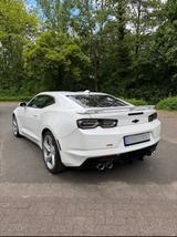 Chevrolet Camaro Coupé NAP 6.2 V8 10-Gang Automatik - Chevrolet Camaro: 10